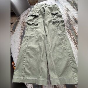 Junior’s Olive Green Cargo Wide-Leg Pants